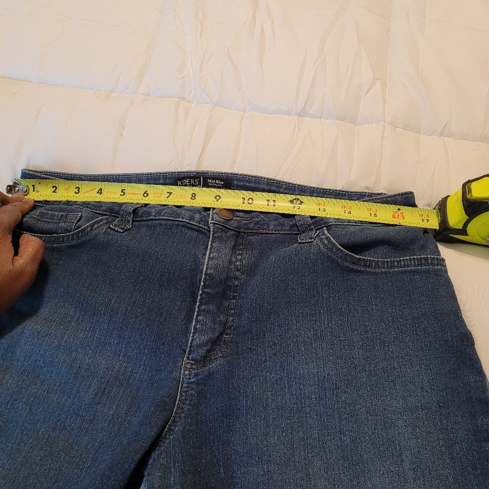 Riders Lee mid rise Bermuda blue jean shorts - Picture 3 of 4